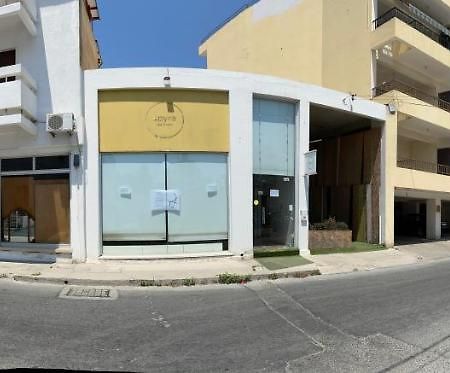 Past Or Trail Hostel Larnaca Exterior photo